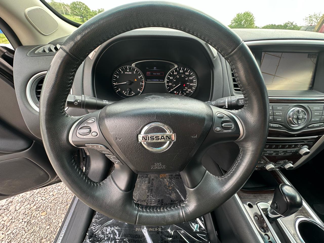 Nissan Pathfinder 2WD 4dr Platinum 2016