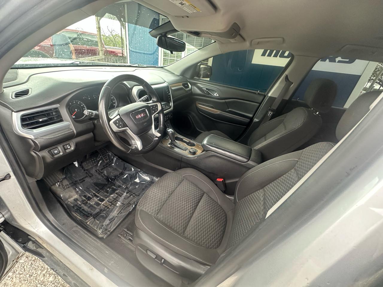 GMC Acadia SLE-2 FWD 2017