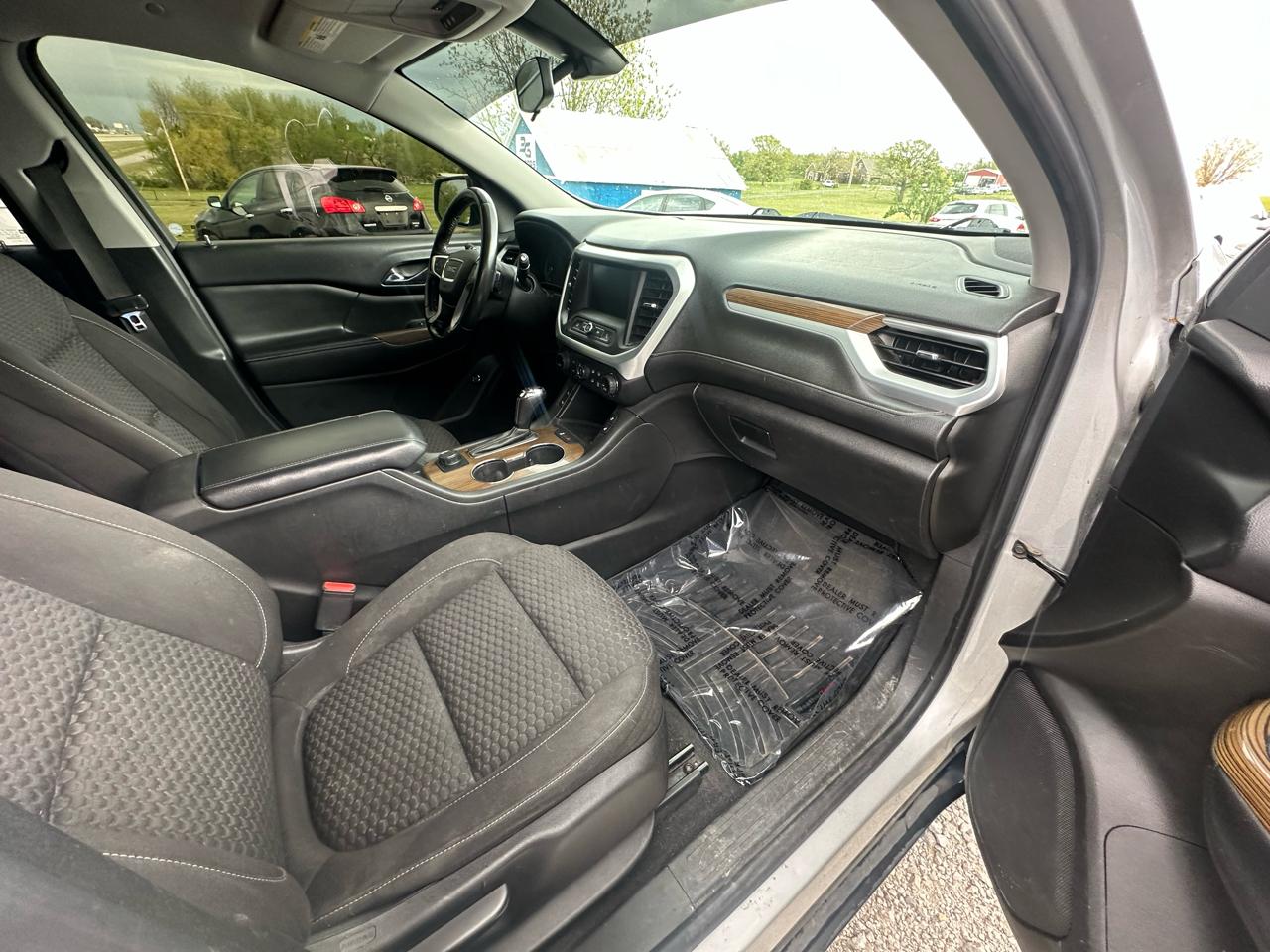 GMC Acadia SLE-2 FWD 2017