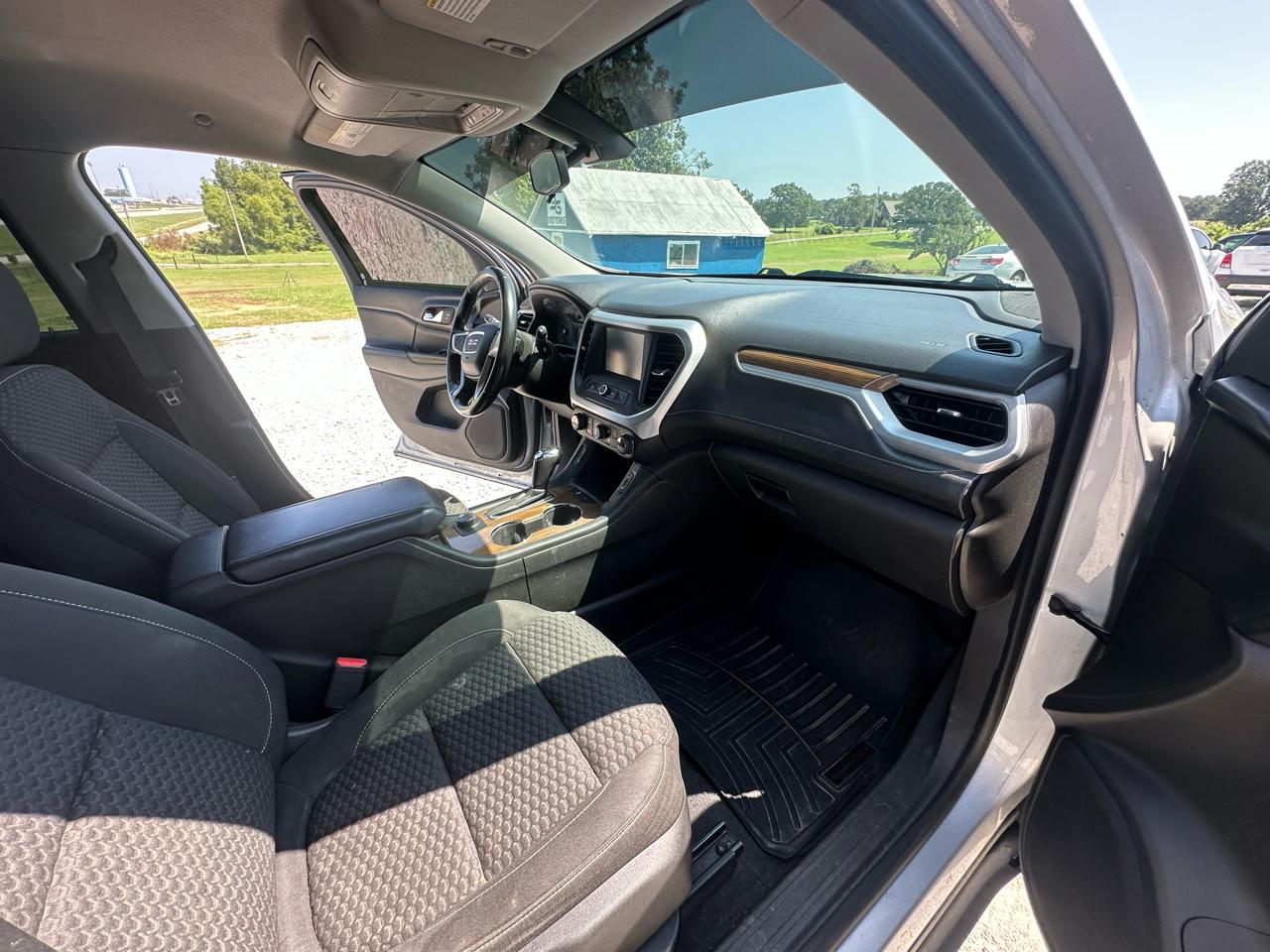 GMC Acadia SLE-2 FWD 2017
