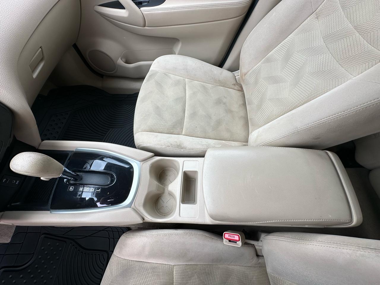 Nissan Rogue S 2WD 2014
