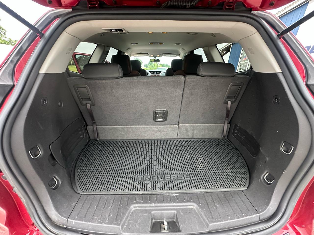 Chevrolet Traverse 1LT FWD 2013