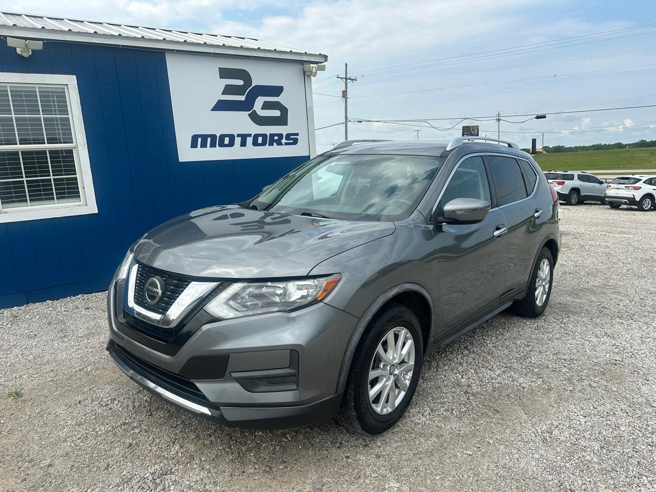 2018 Nissan Rogue SV FWD's photo
