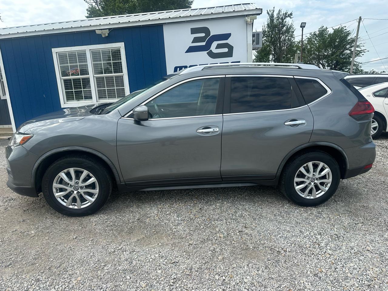 Nissan Rogue SV 4D SUV FWD 2018