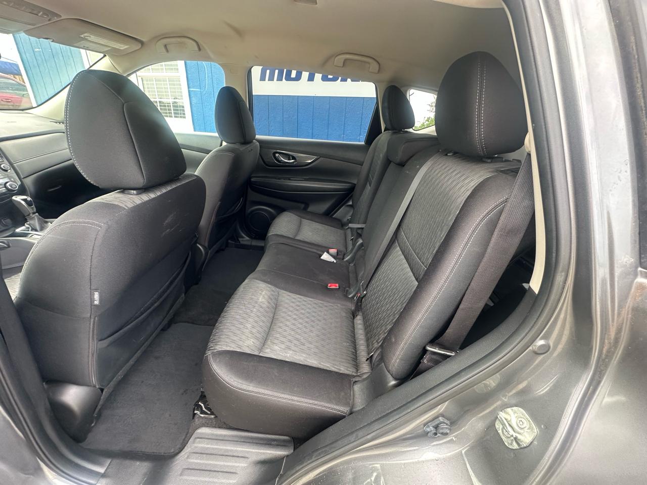 Nissan Rogue SV 4D SUV FWD 2018
