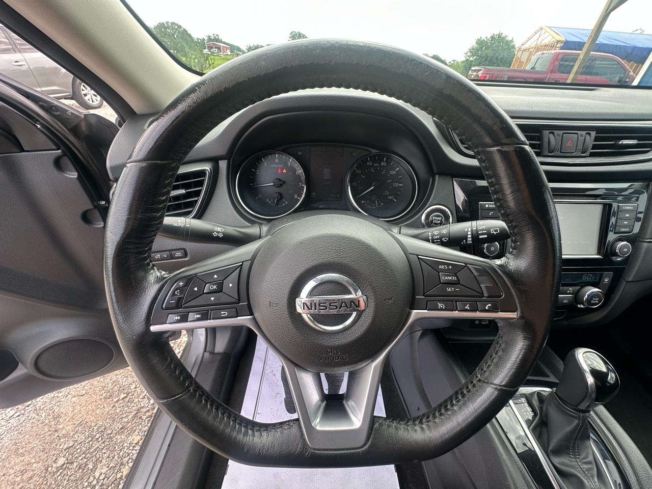 Nissan Rogue SV 4D SUV FWD 2018