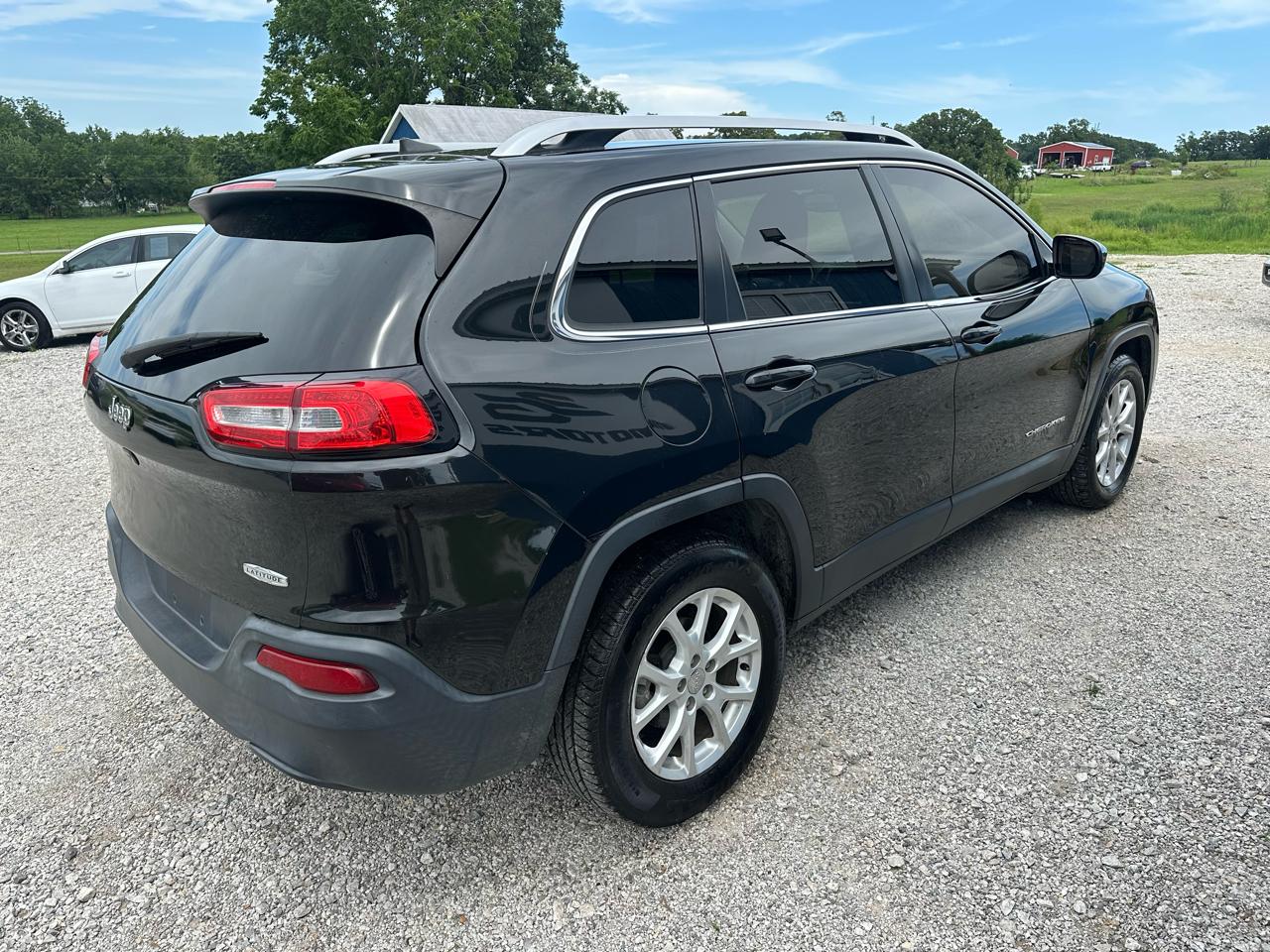 Jeep Cherokee Latitude FWD 2016