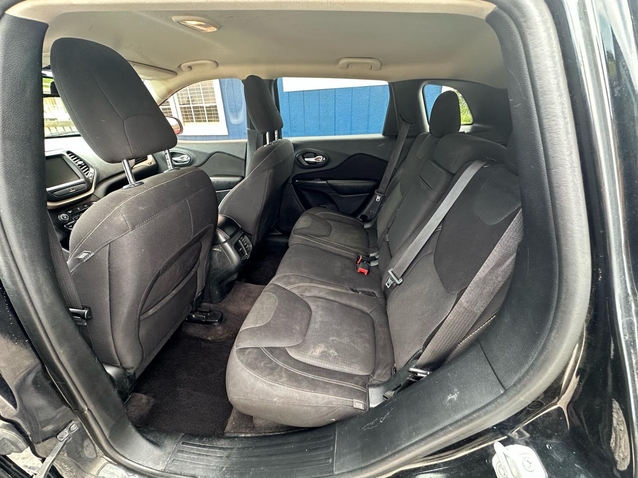 Jeep Cherokee Latitude FWD 2016