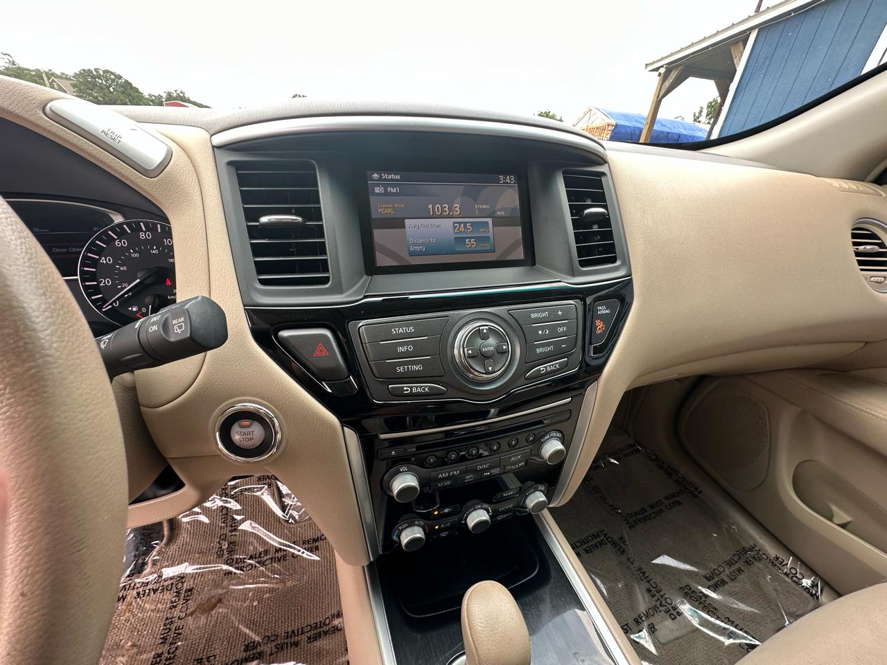 Nissan Pathfinder LE 2WD 2013