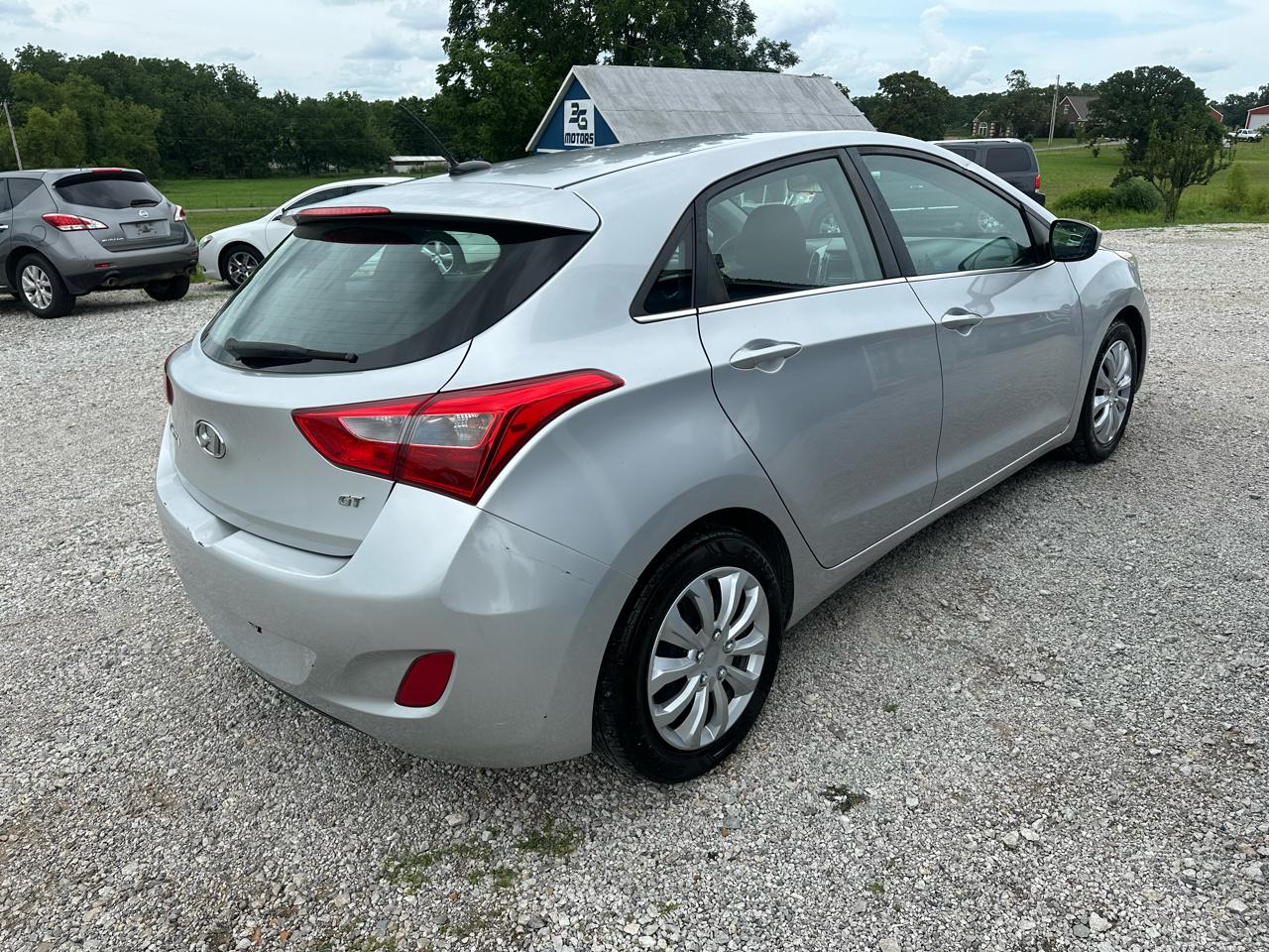 Hyundai Elantra GT A/T 2017