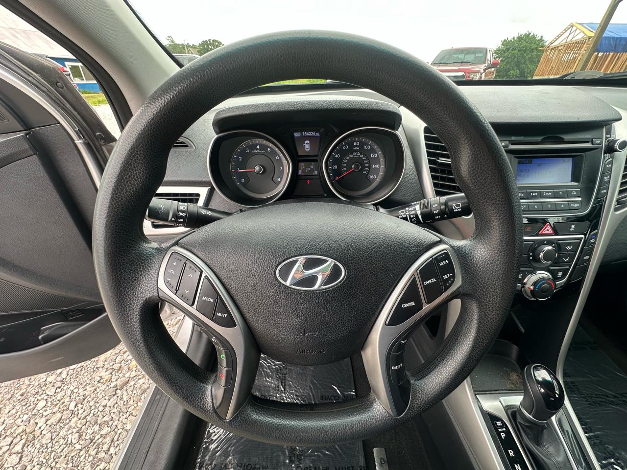 Hyundai Elantra GT A/T 2017