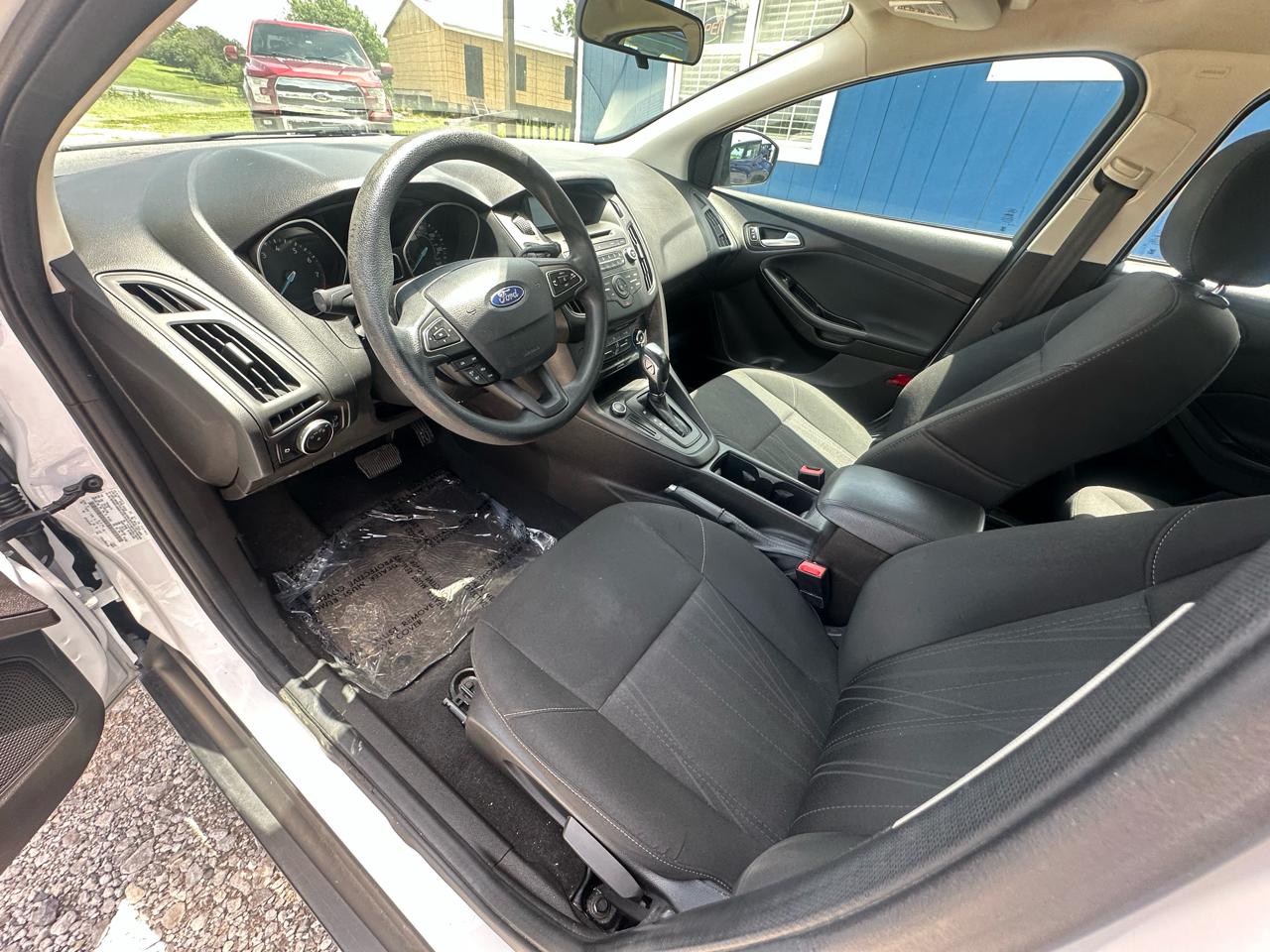 Ford Focus SE Hatch 2016