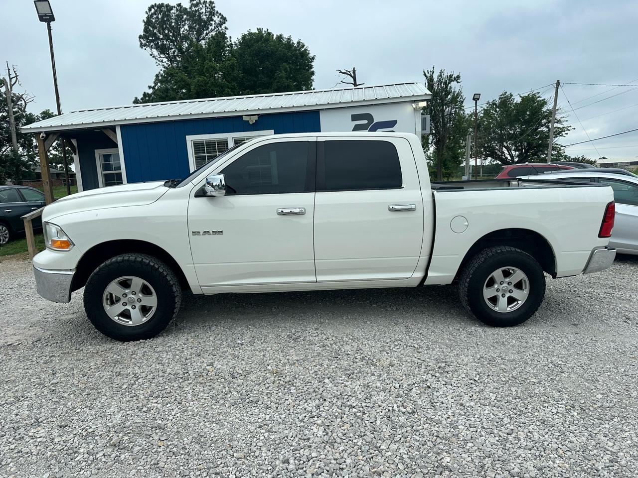 Dodge Ram 1500 SLT Crew Cab 2WD 2009