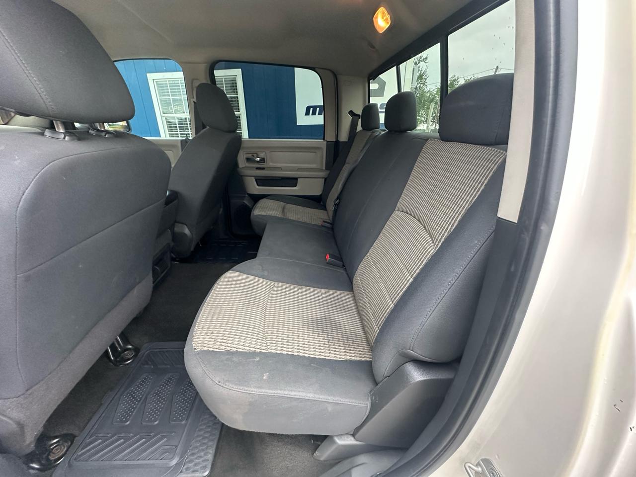 Dodge Ram 1500 SLT Crew Cab 2WD 2009
