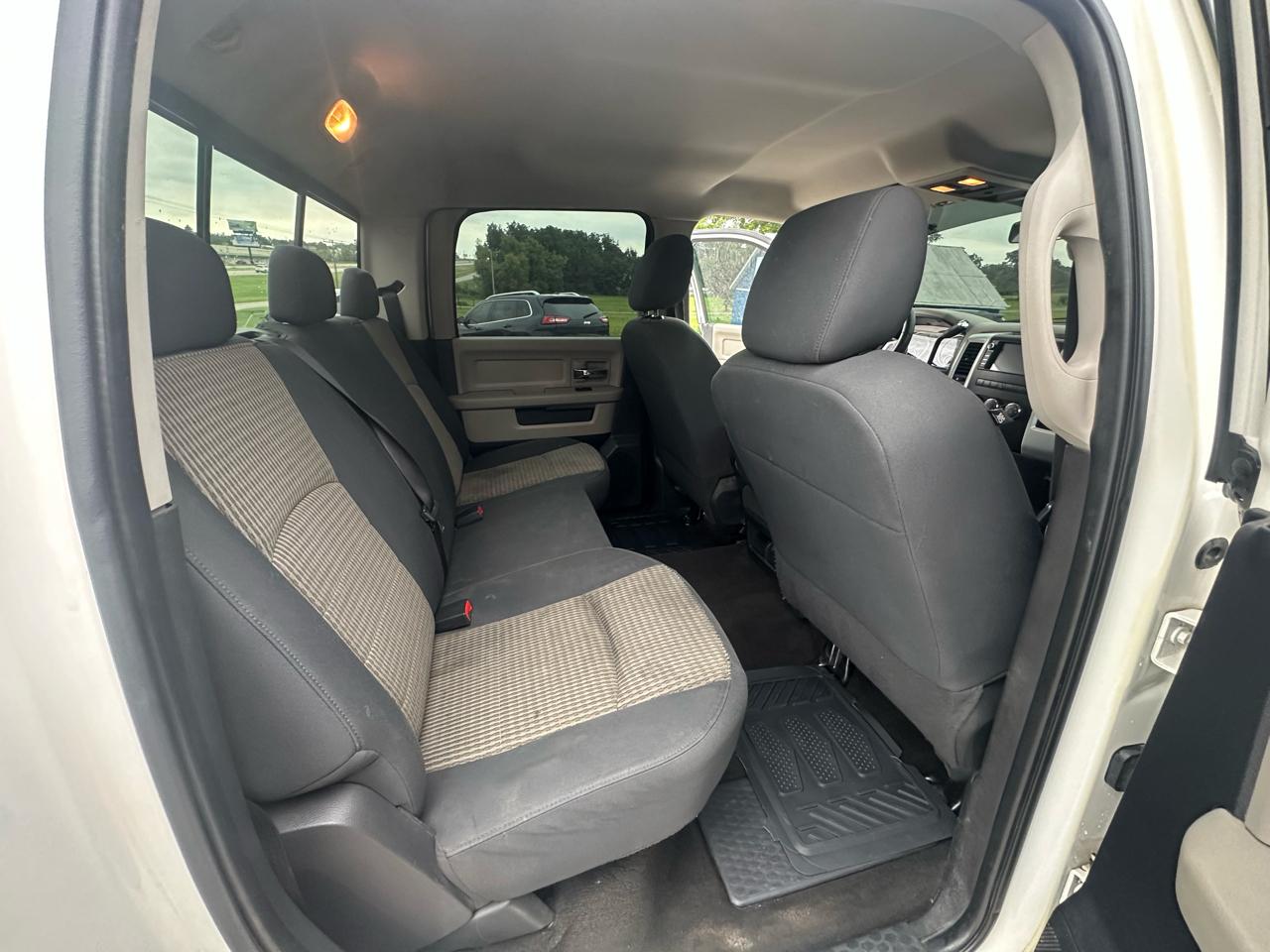 Dodge Ram 1500 SLT Crew Cab 2WD 2009