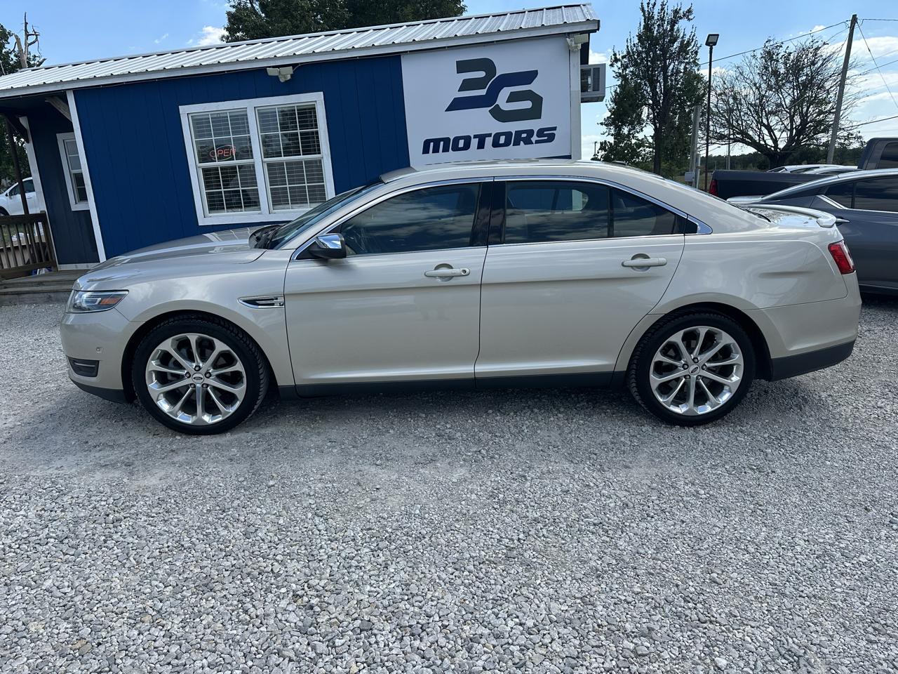 Ford Taurus Limited FWD 2018