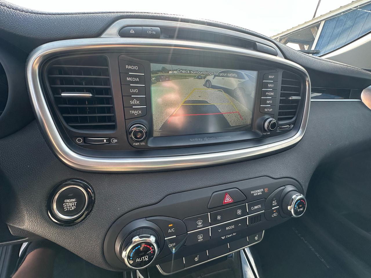 Kia Sorento EX V6 2WD 2016