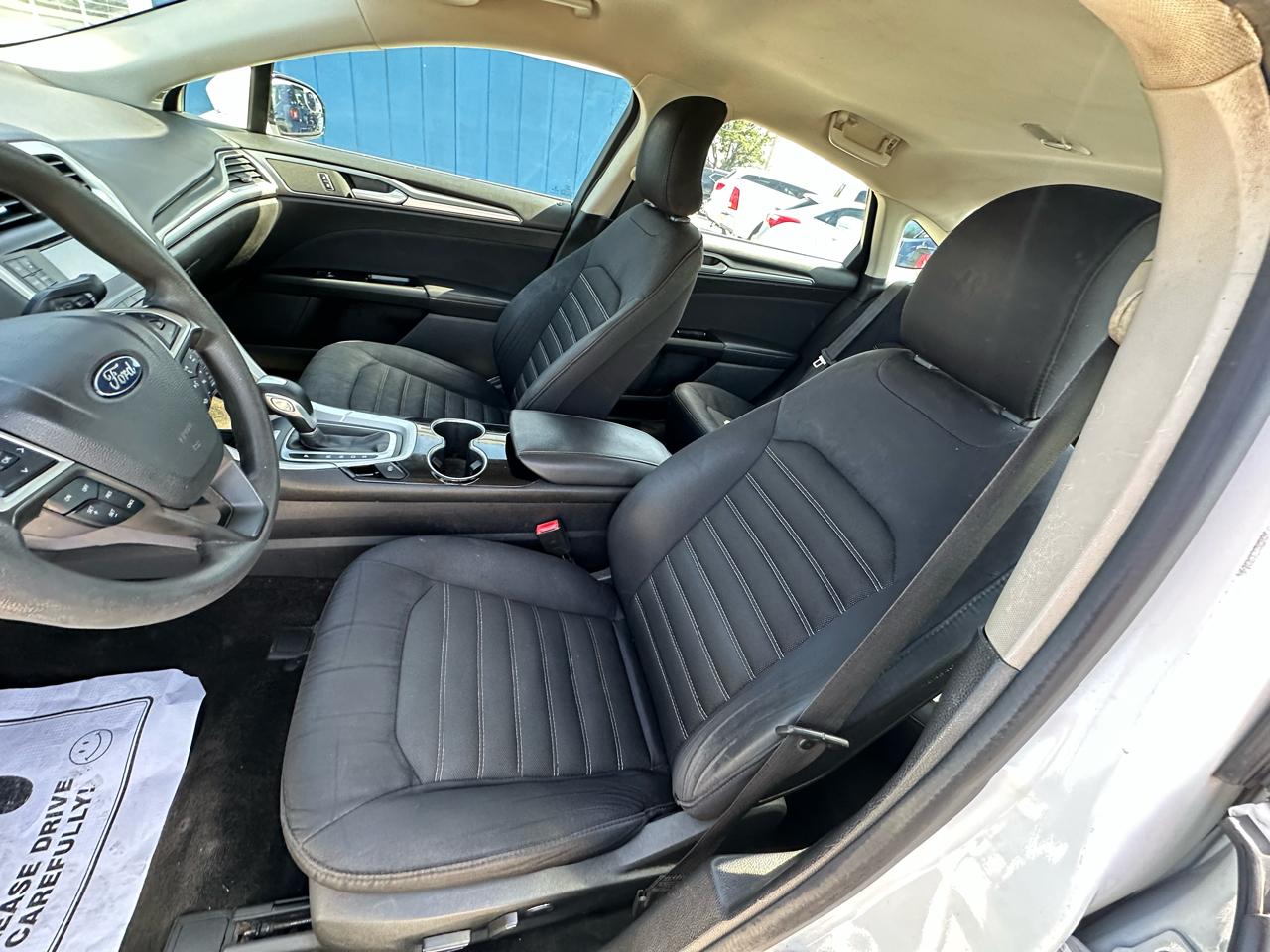 Ford Fusion SE 2015