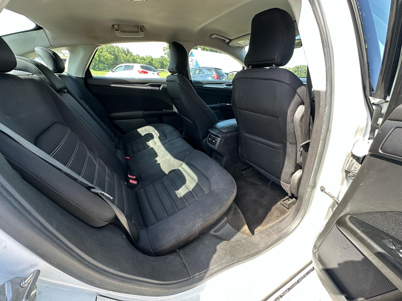 Ford Fusion SE 2015