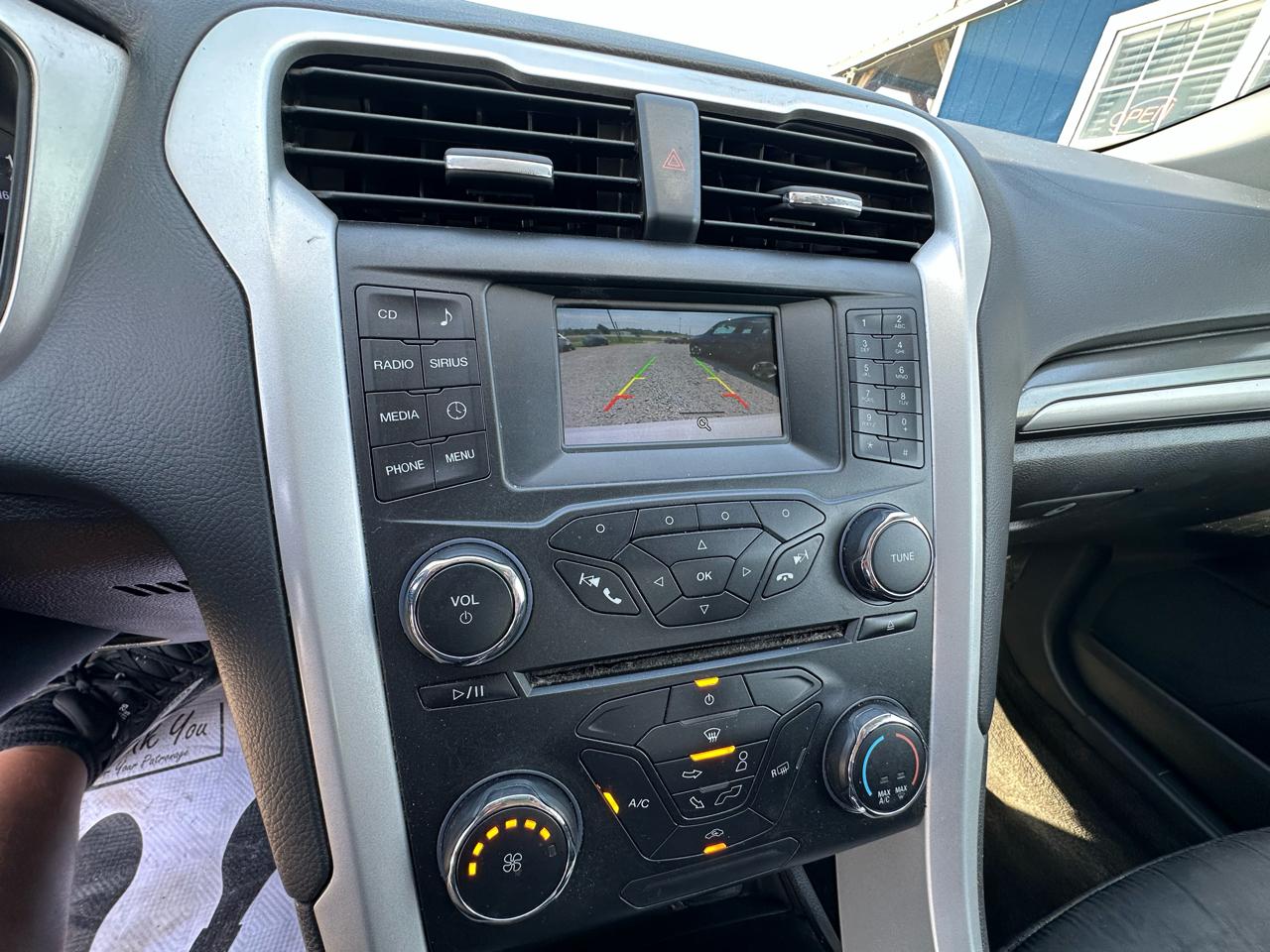 Ford Fusion SE 2015