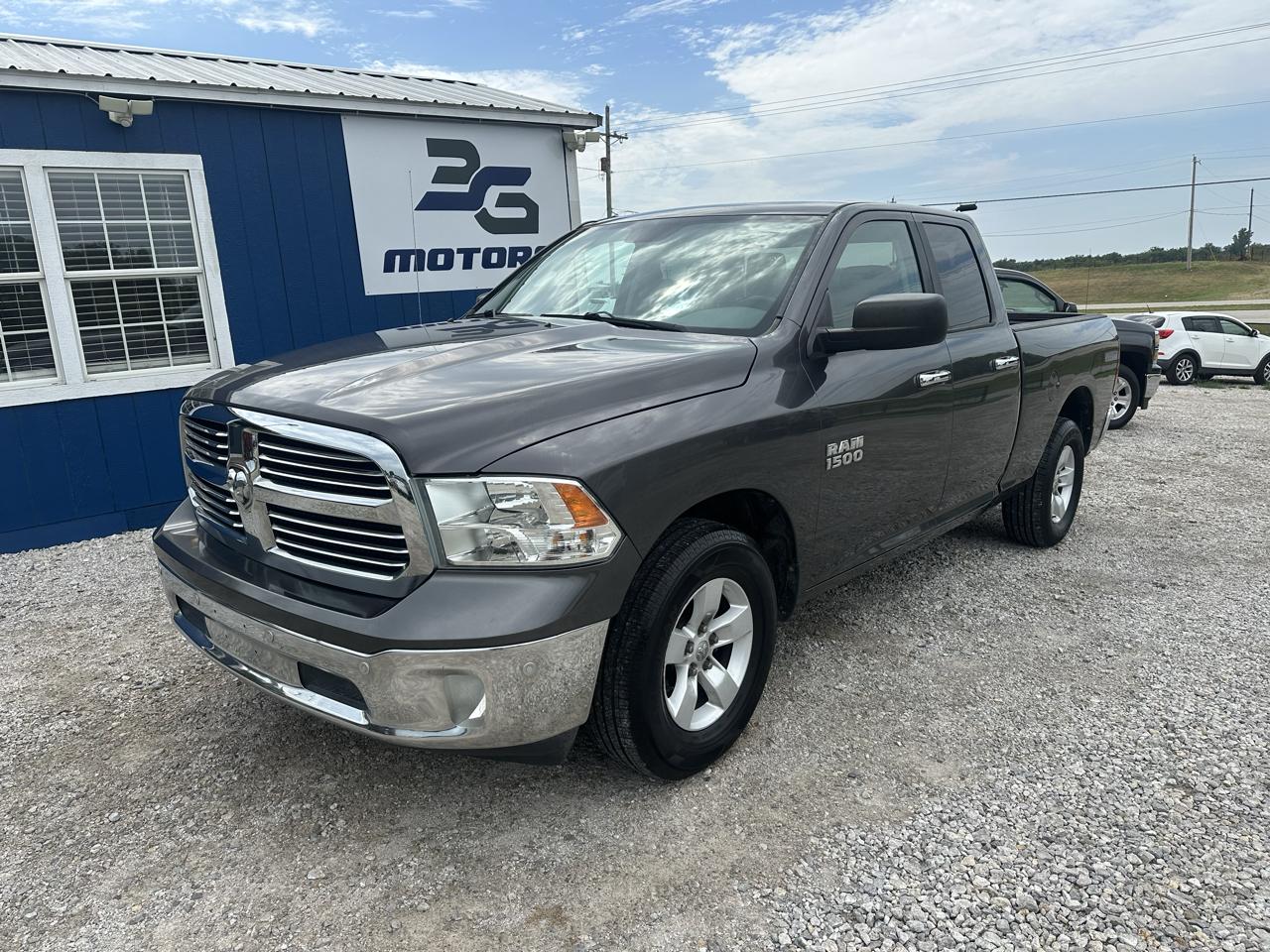 RAM 1500 SLT Quad Cab 2WD 2015