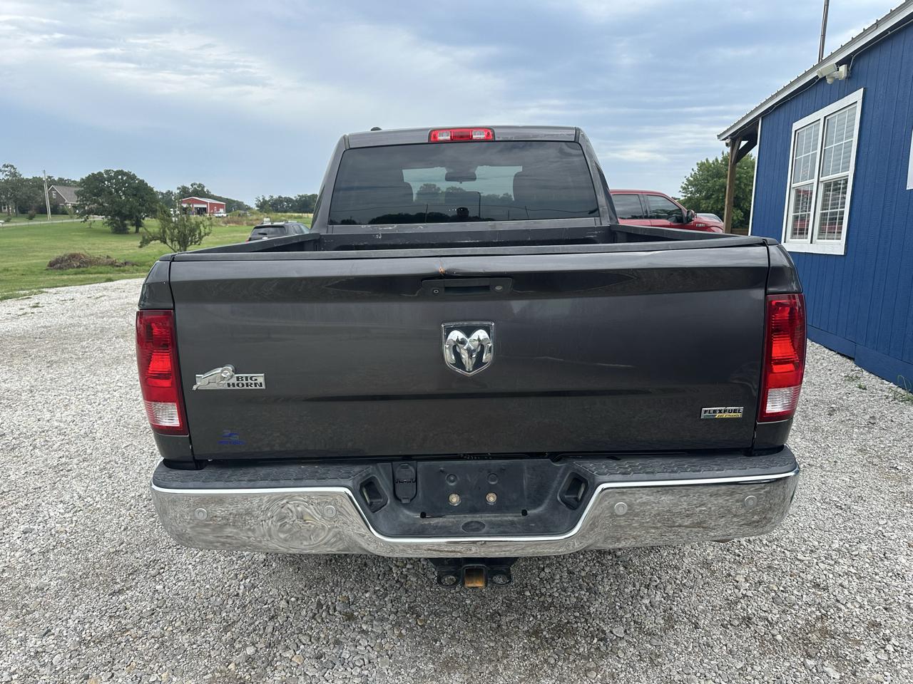 RAM 1500 SLT Quad Cab 2WD 2015