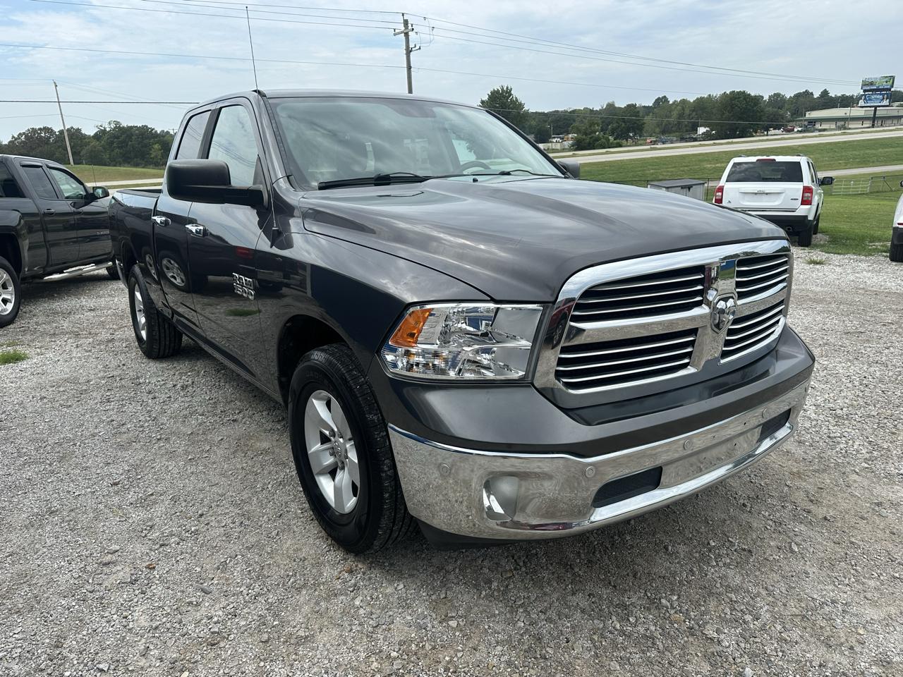 RAM 1500 SLT Quad Cab 2WD 2015