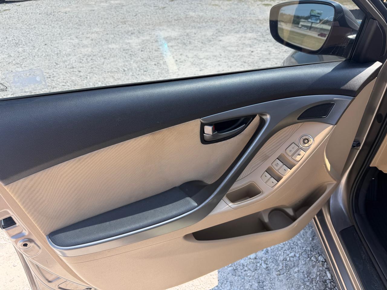 Hyundai Elantra Limited 2013