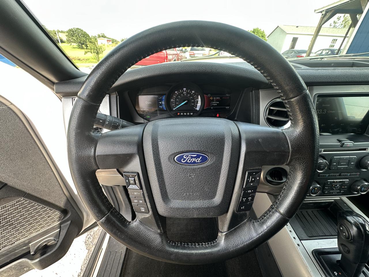 Ford Expedition XLT 2WD 2017