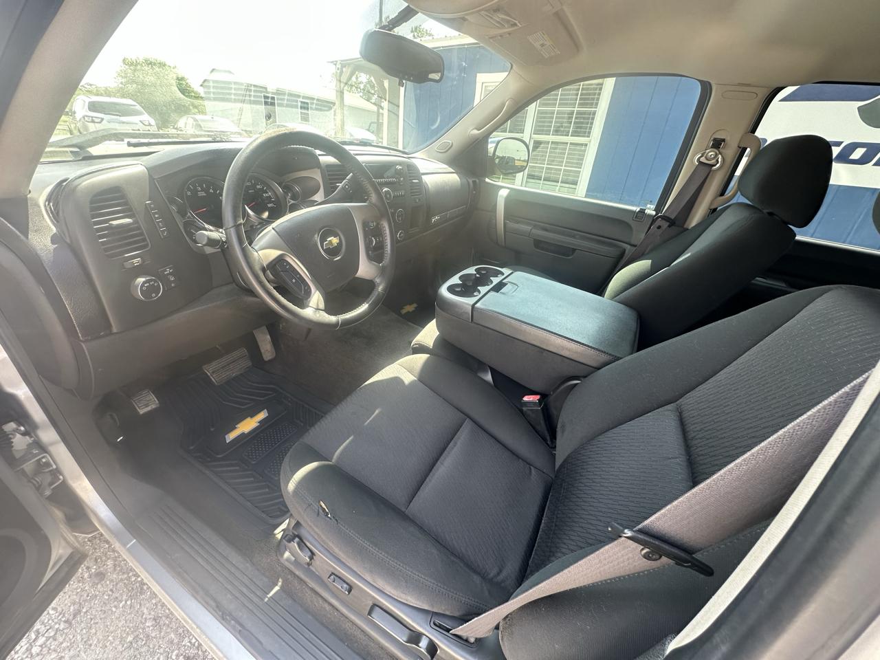 Chevrolet Silverado 1500 LT Crew Cab 2WD 2012
