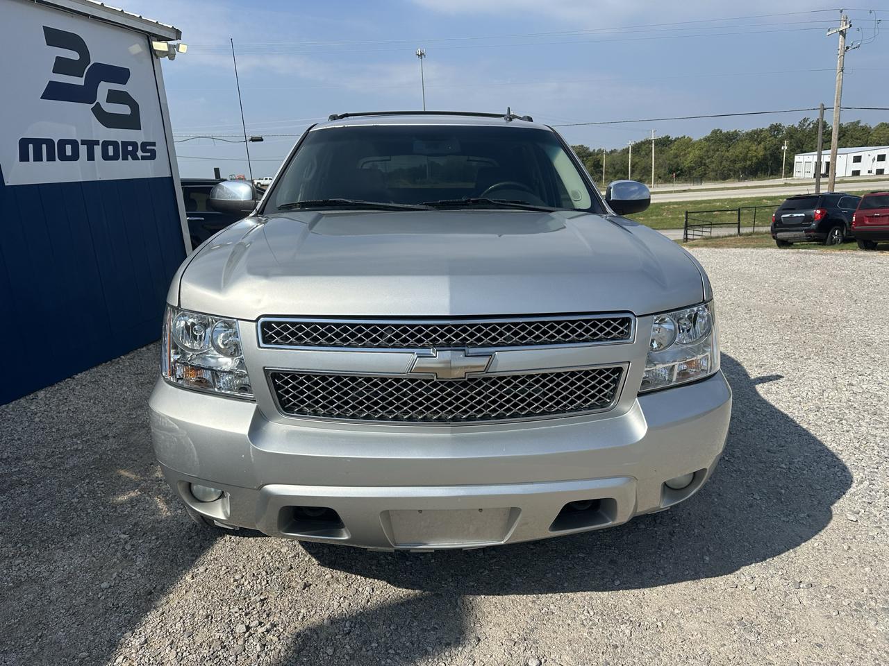 Chevrolet Avalanche LS 2WD 2010