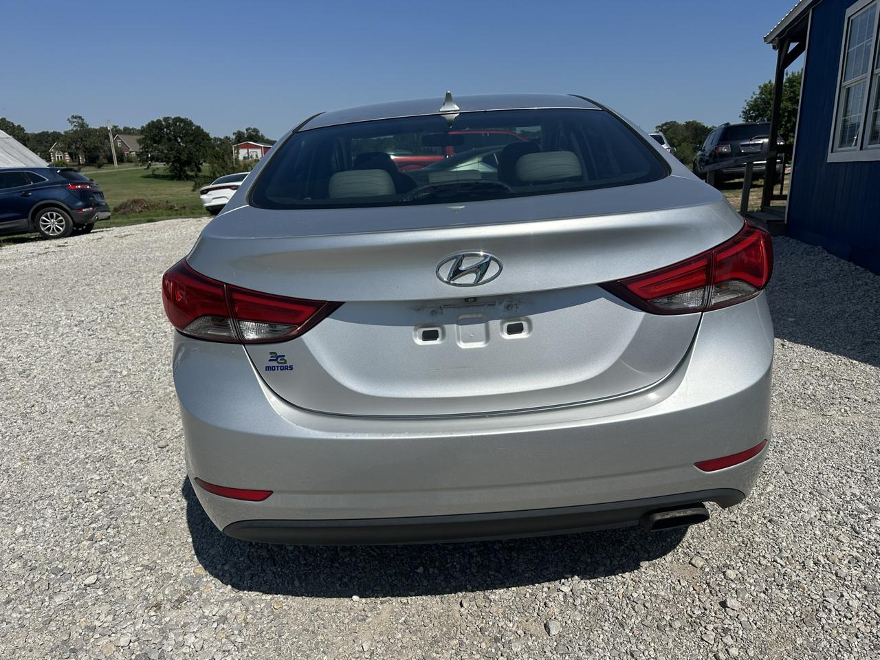 Hyundai Elantra SE 6AT 2015