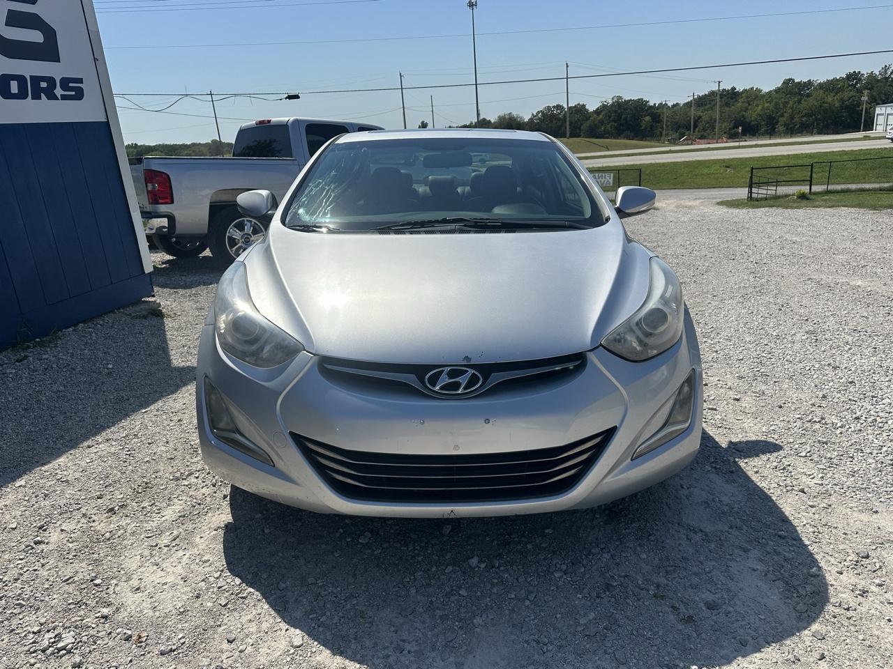 Hyundai Elantra SE 6AT 2015