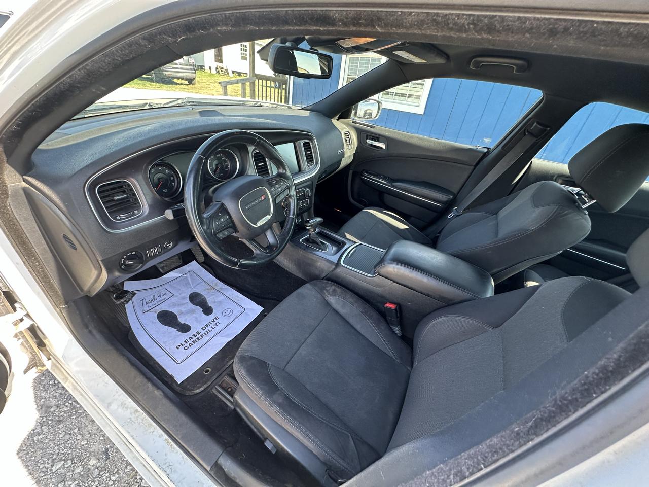 Dodge Charger SE 2015