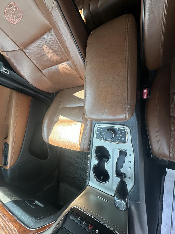 Jeep Grand Cherokee Overland 4WD 2012
