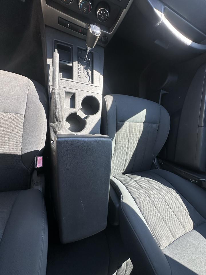 Jeep Liberty Sport 2WD 2012
