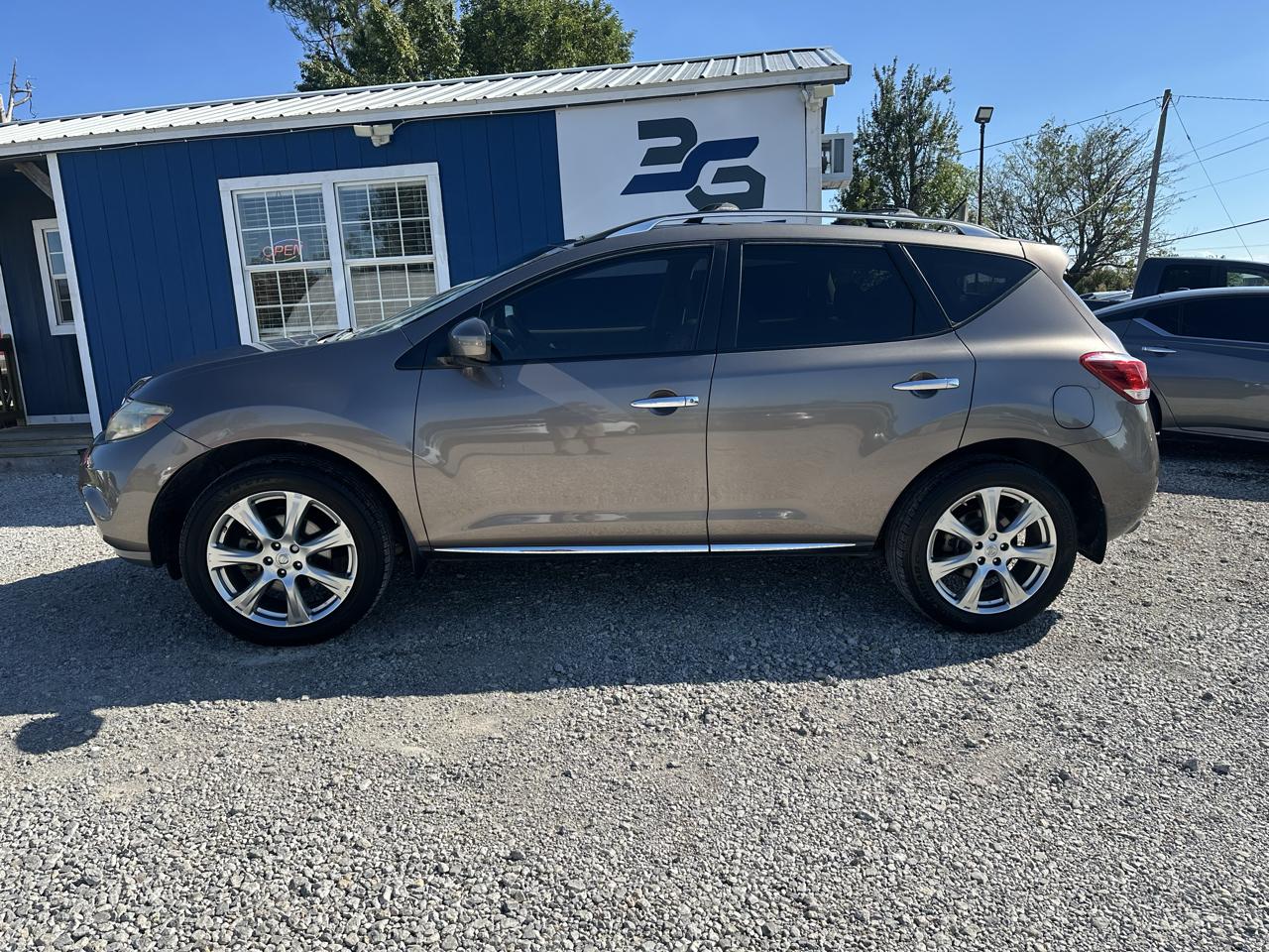 Nissan Murano Platinum 4D SUV FWD 2013