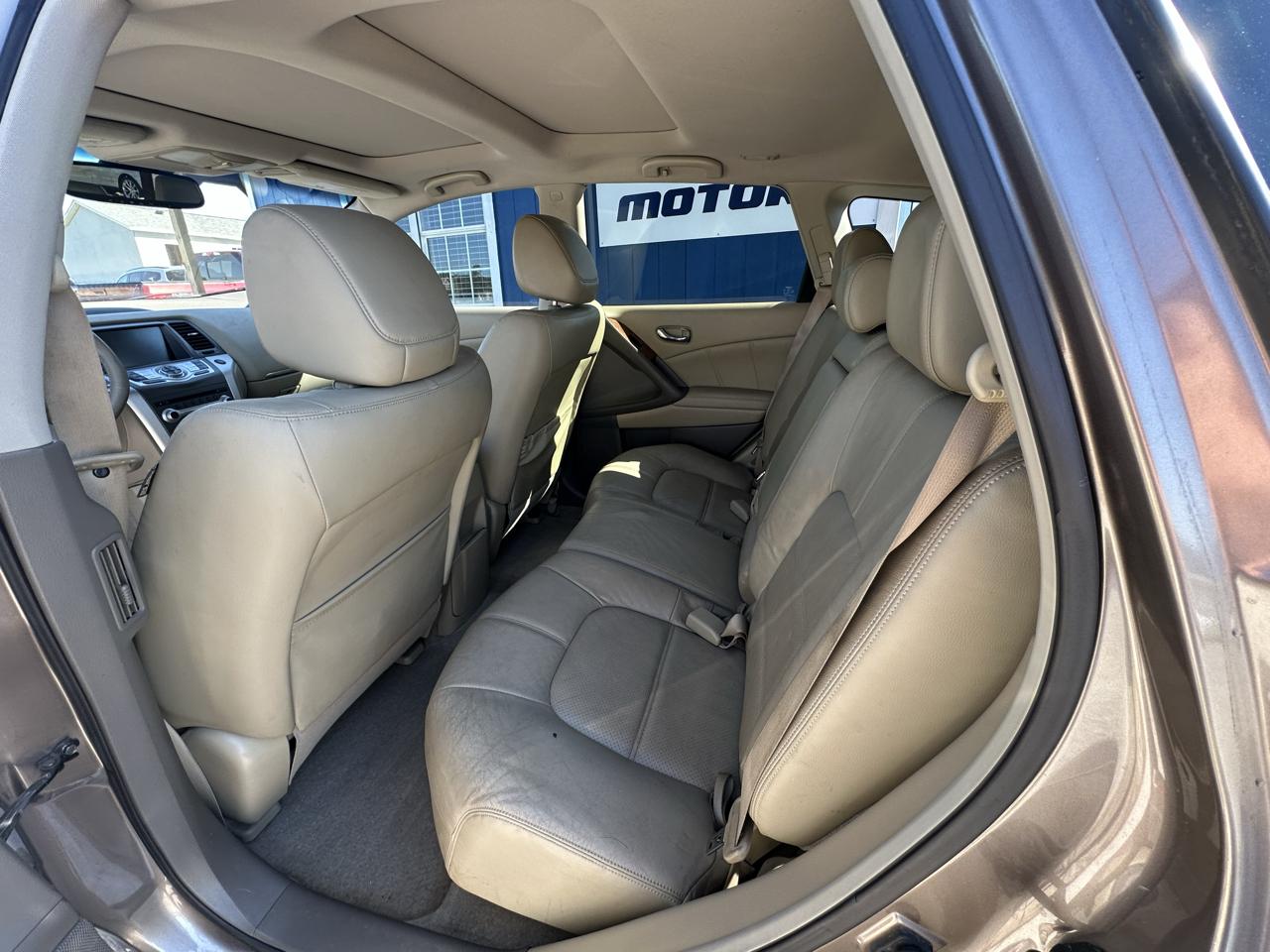 Nissan Murano Platinum 4D SUV FWD 2013