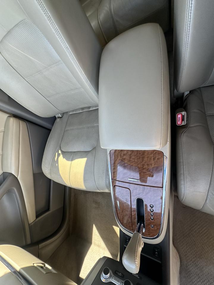 Nissan Murano Platinum 4D SUV FWD 2013