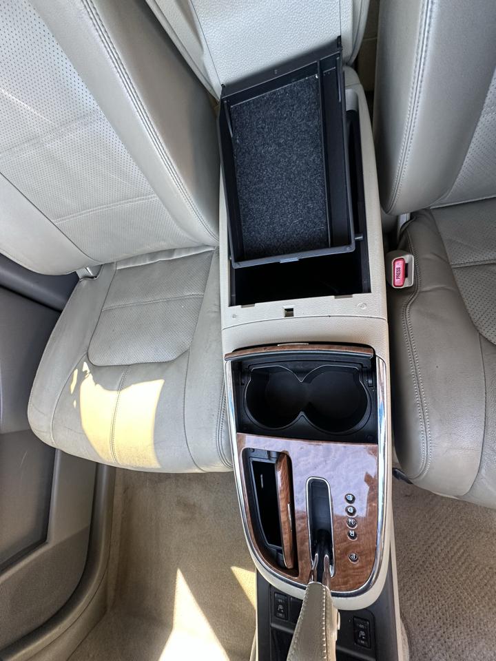 Nissan Murano Platinum 4D SUV FWD 2013