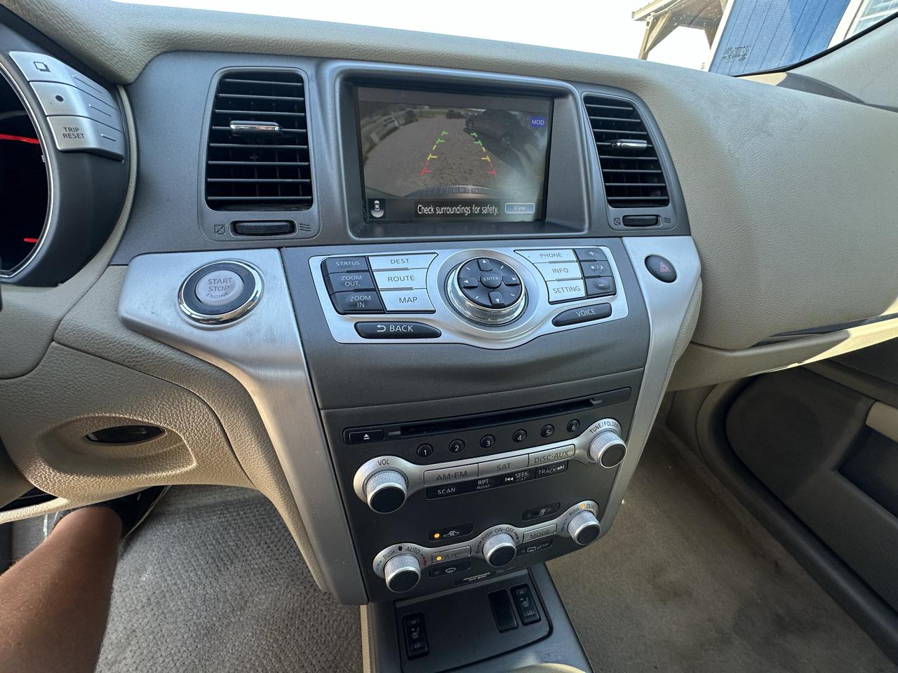 Nissan Murano Platinum 4D SUV FWD 2013