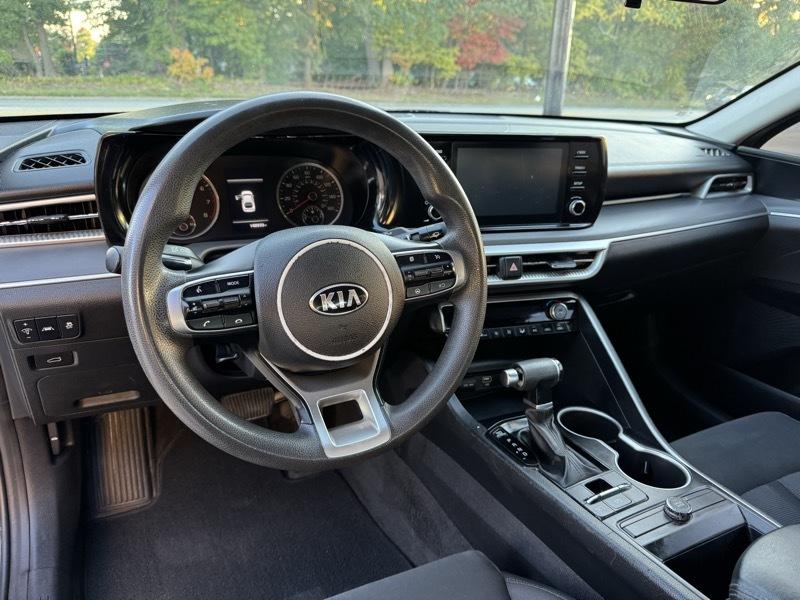 Kia K5 LXS 2021