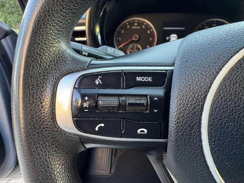 Kia K5 LXS 2021