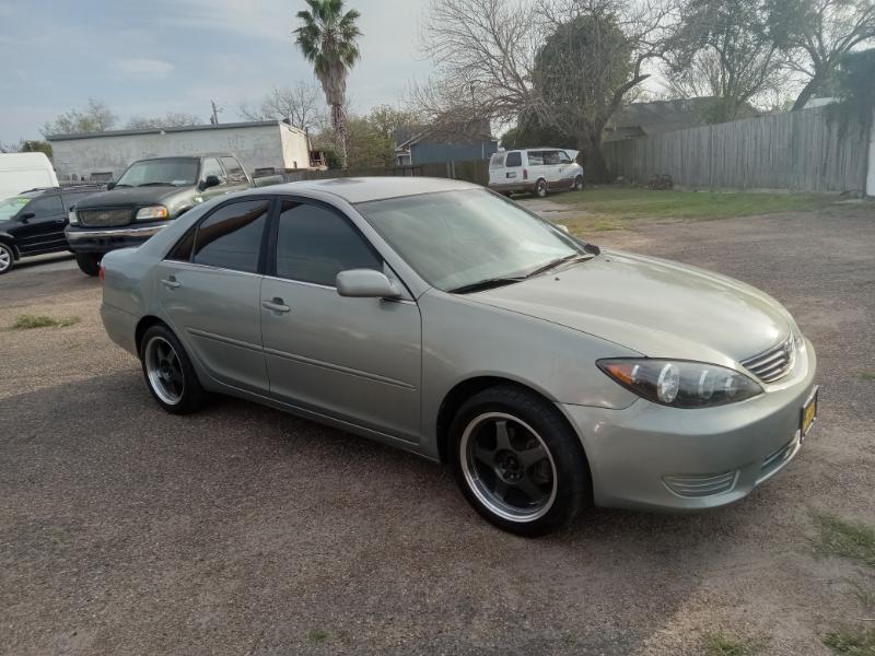 Toyota Camry LE 2006