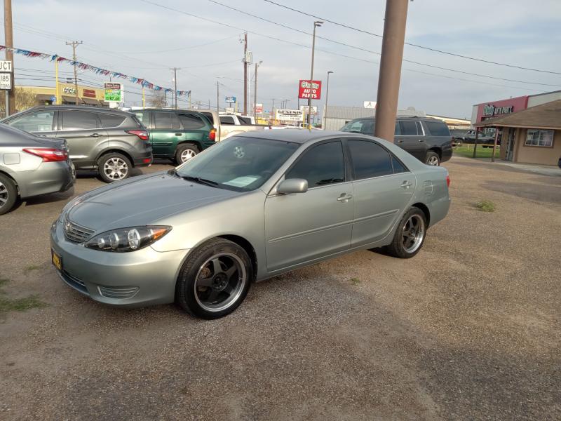 Toyota Camry LE 2006