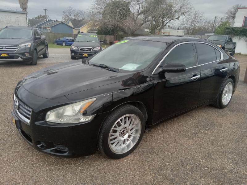 Nissan Maxima SV 2014
