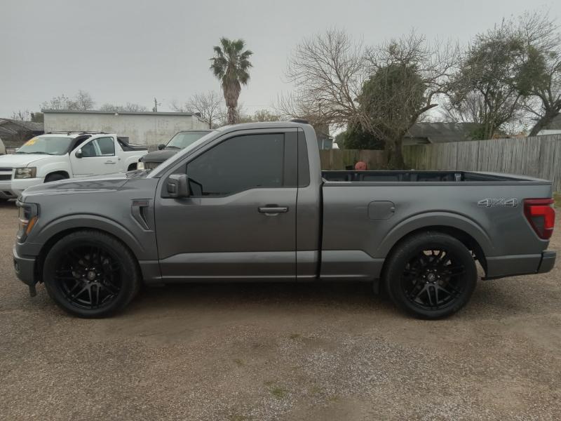Ford F-150 XL 4WD 2024