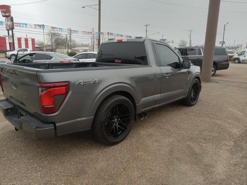 Ford F-150 XL 4WD 2024