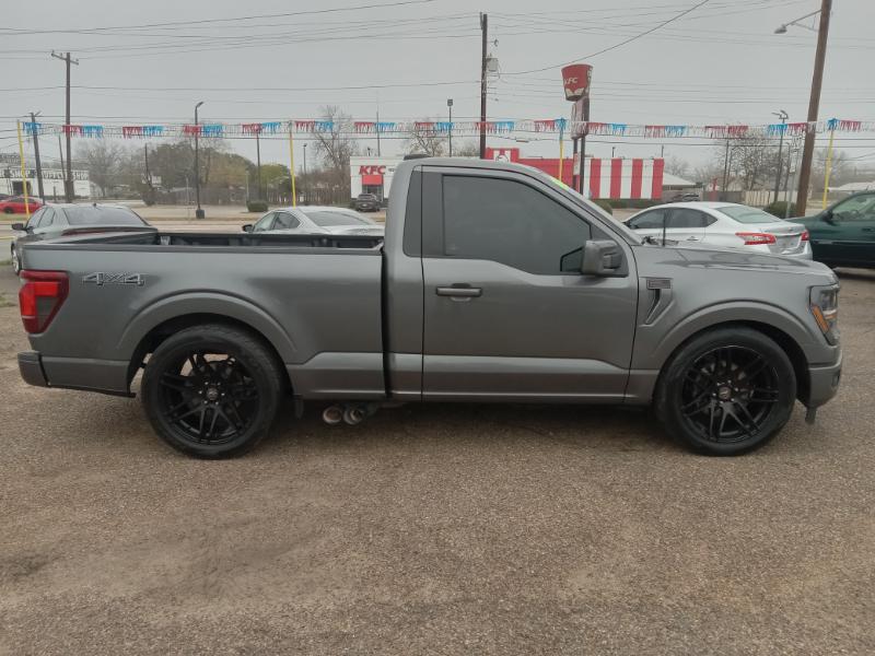 Ford F-150 XL 4WD 2024