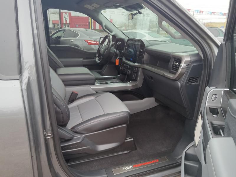 Ford F-150 XL 4WD 2024